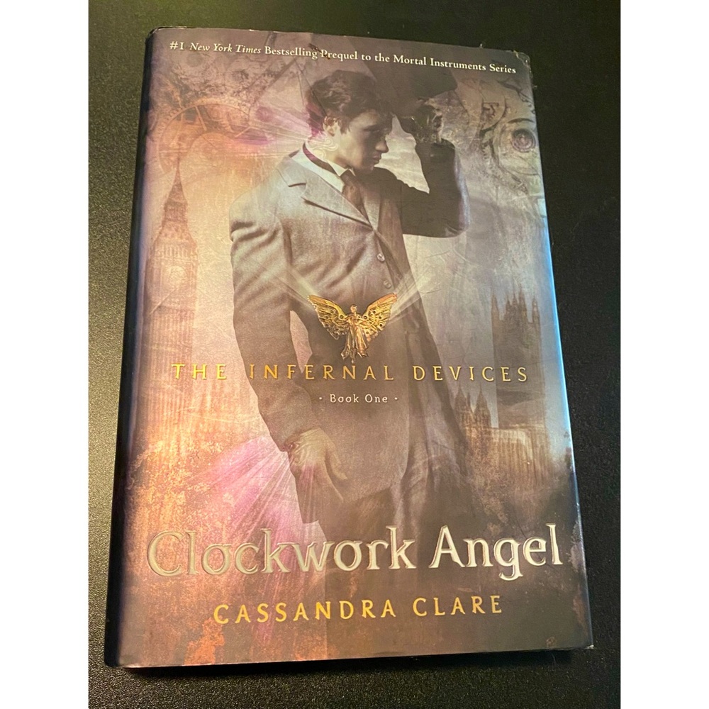 Clockwork Angel Book by Cassandra Clare